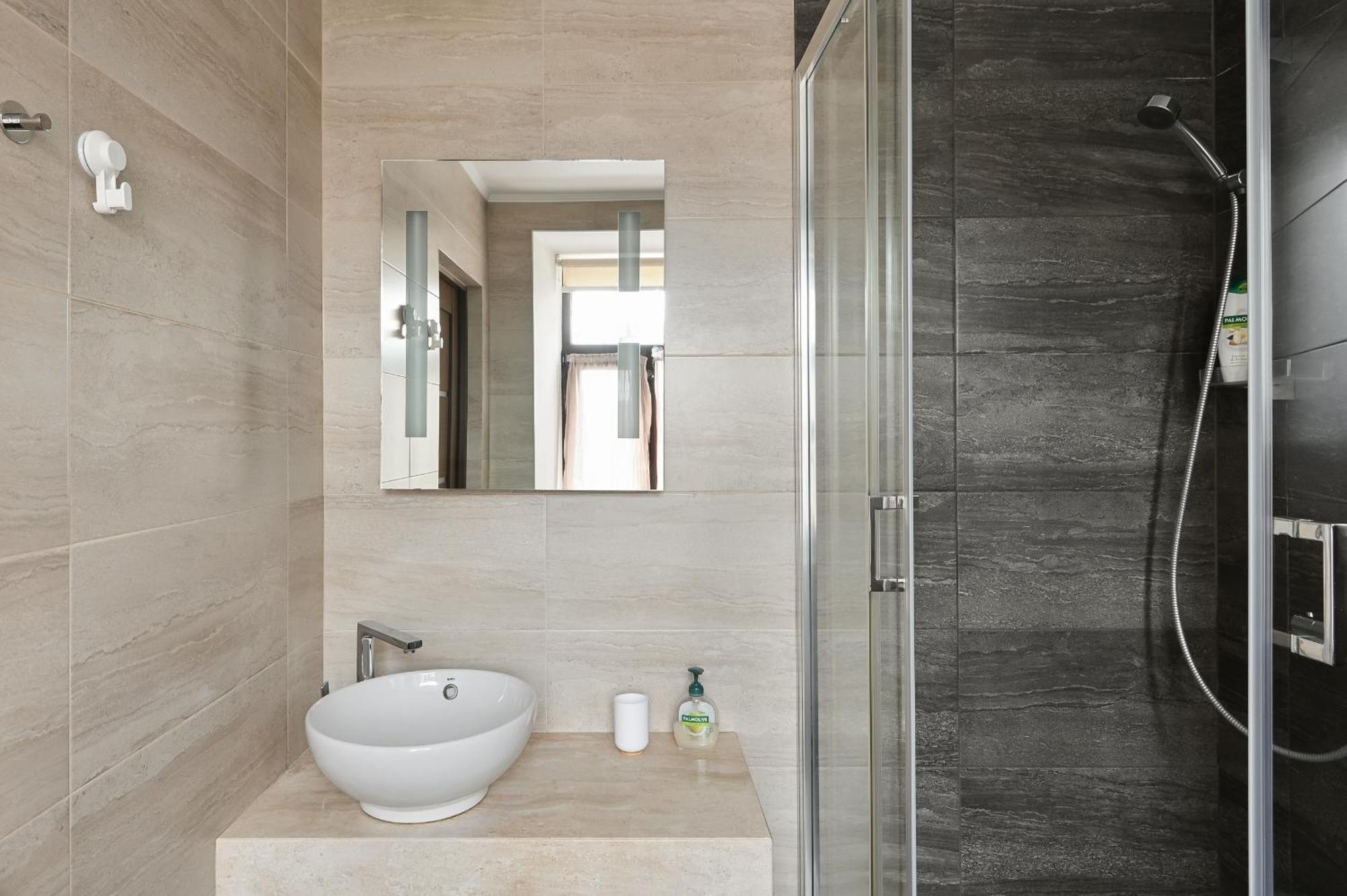 Modern Studio-Apartment In The Centre, Free Parking Riga Extérieur photo
